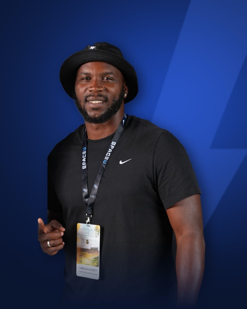 Coach Carlos Everett
